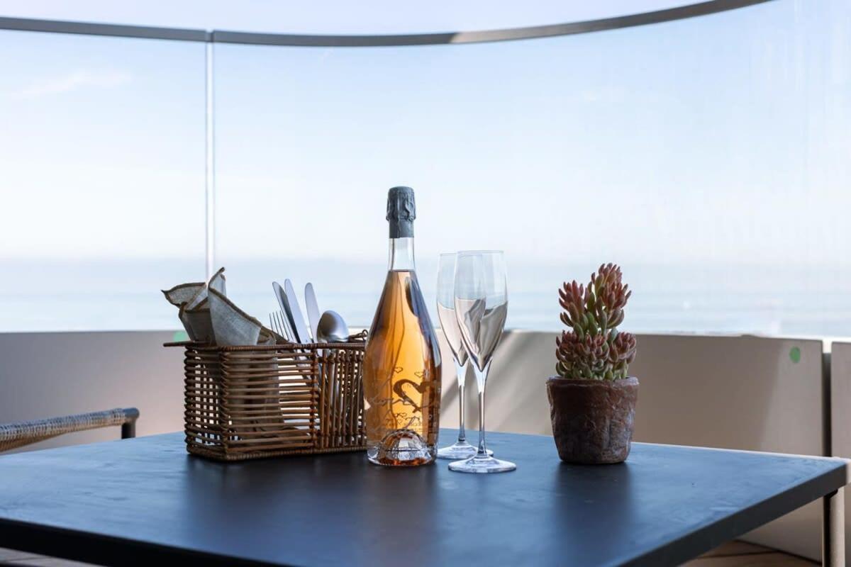 Huswell - Stunning Apartment With Breathtaking Views Oostende Dış mekan fotoğraf